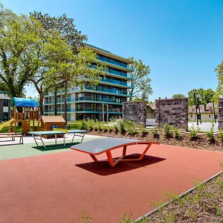 Daire Clyde-premium Lelle Waterfront Private