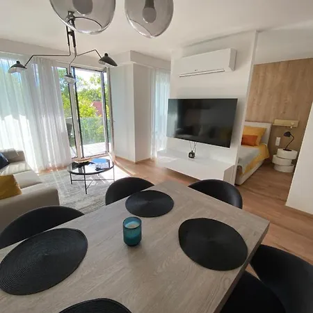 Clyde-premium Lelle Waterfront Private Balatonlelle