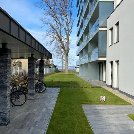 Apartment Clyde-premium Lelle Waterfront Private *