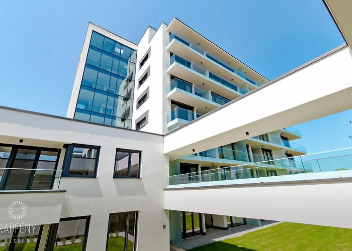 Clyde-premium Lelle Waterfront Private *