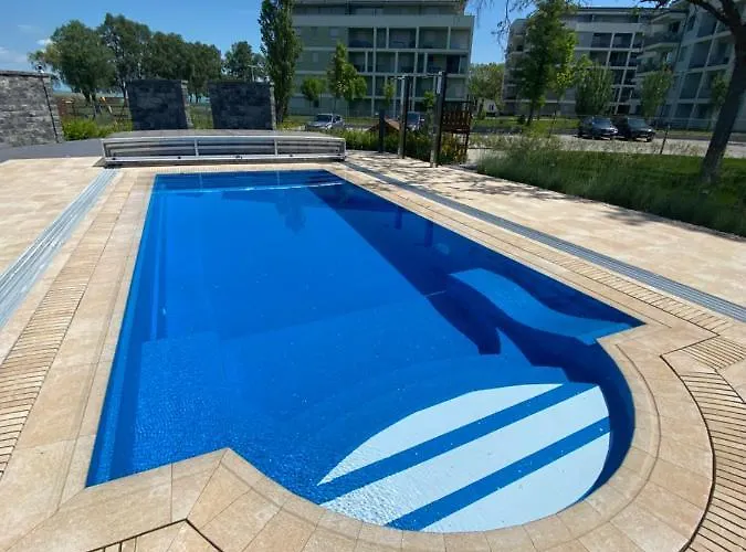 Clyde-premium Lelle Waterfront Private Apartment Balatonlelle