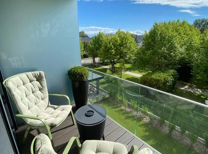 Clyde-premium Lelle Waterfront Private *