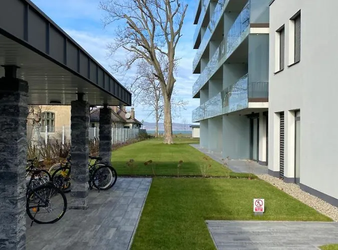 Apartment Clyde-premium Lelle Waterfront Private *